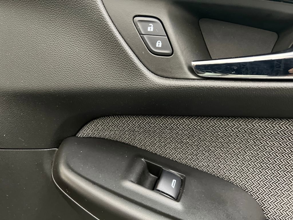 Used 2025 Chevrolet TrailBlazer LT image 24