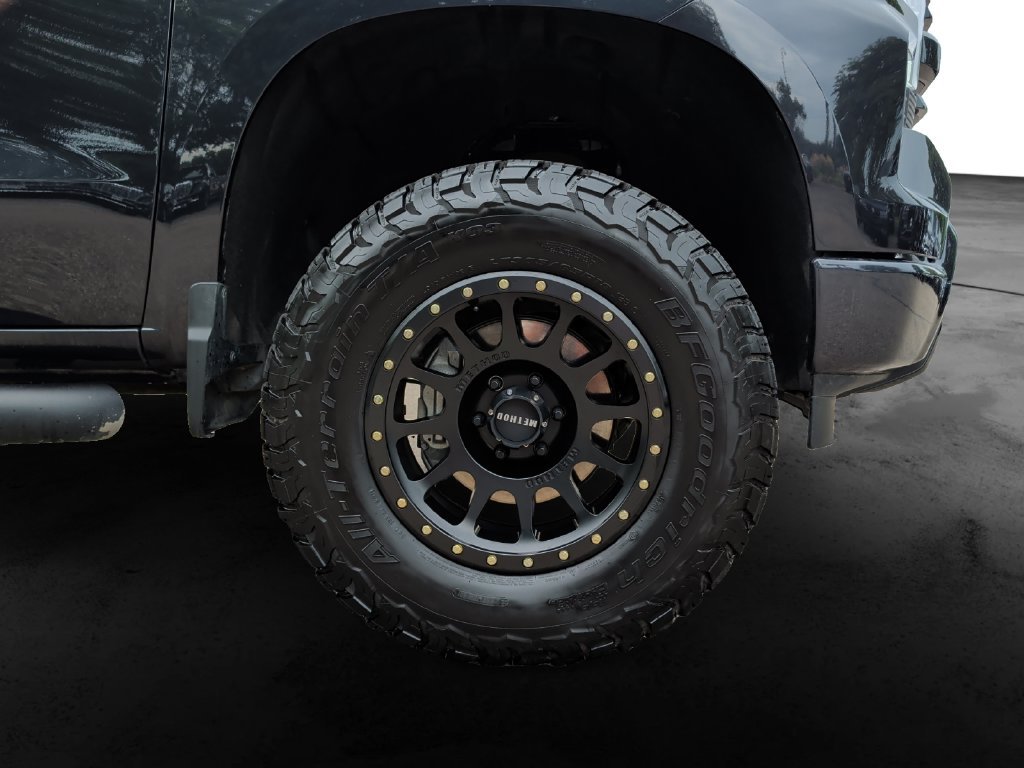 Used 2024 Chevrolet Silverado 1500 RST w/ Protection Package AWD/4WD image 9