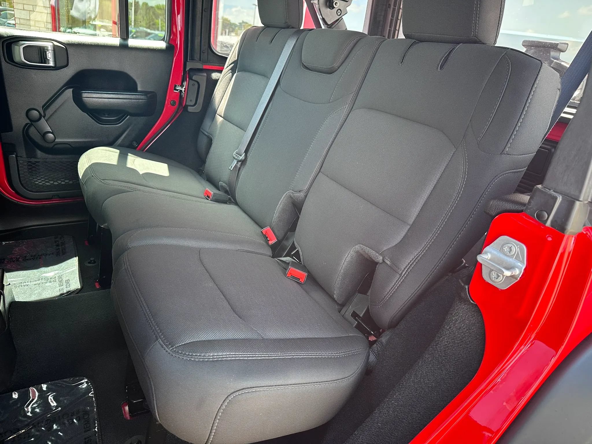 Used 2022 Jeep Wrangler Unlimited Sport AWD/4WD image 11