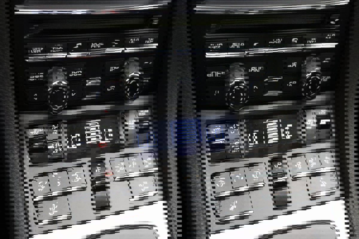 Used 2013 Porsche 911 Carrera 4S image 28