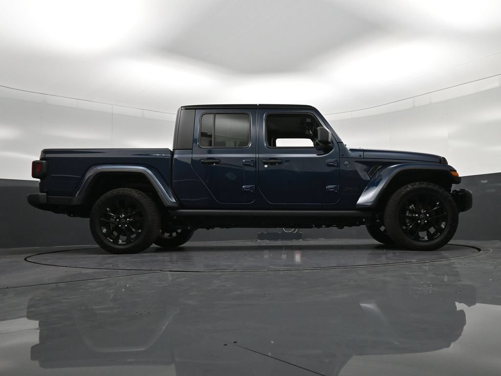 Used 2025 Jeep Gladiator Sport AWD/4WD image 27