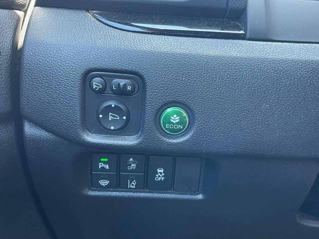 Certified 2025 Honda Passport Black Edition image 21