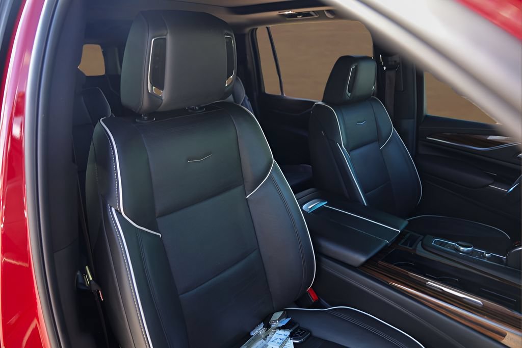 Certified 2024 Cadillac Escalade ESV Premium Luxury RWD image 32