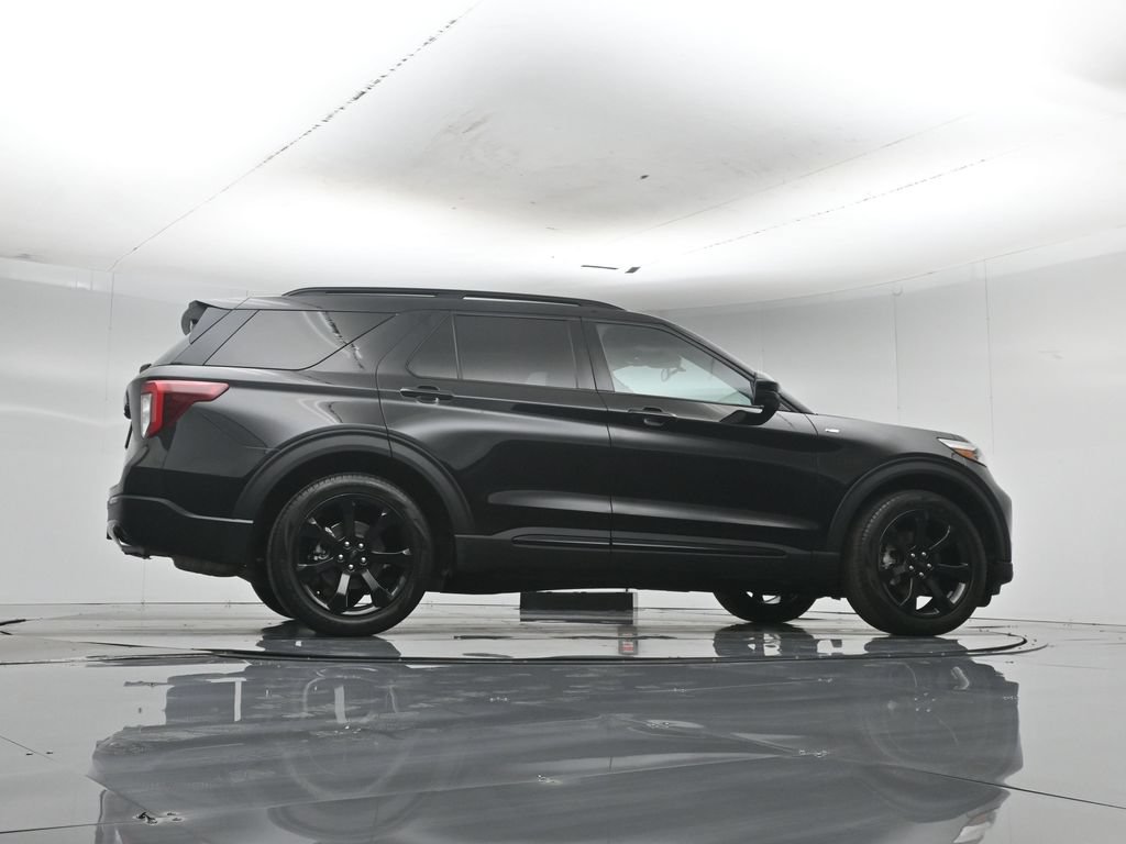 Certified 2023 Ford Explorer ST-Line w/ Class IV Trailer Tow Package RWD image 54