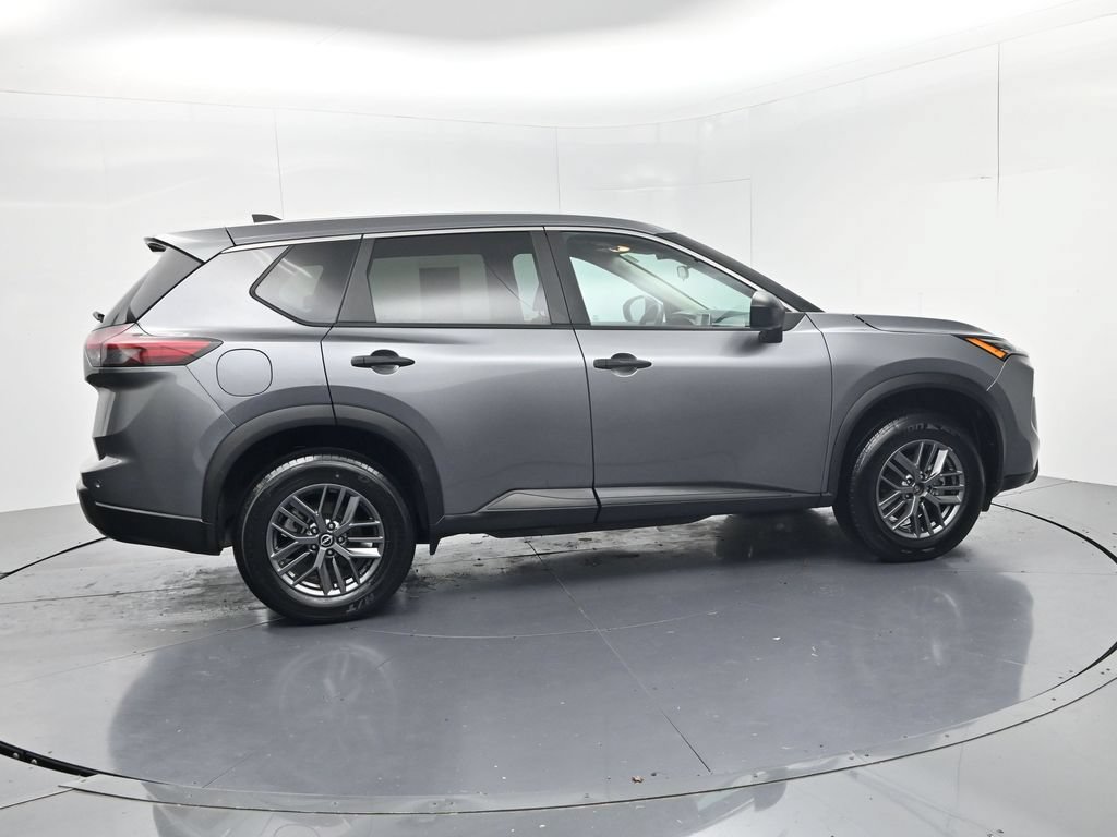 Used 2024 Nissan Rogue S FWD image 8
