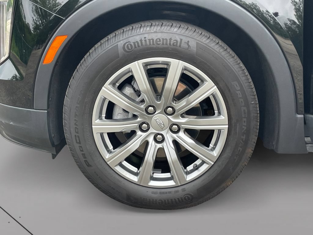 Used 2023 Cadillac XT4 Premium Luxury w/ Driver Assist Package AWD/4WD image 32