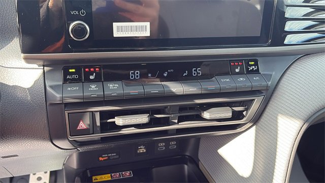 New 2026 Toyota Camry SE image 14