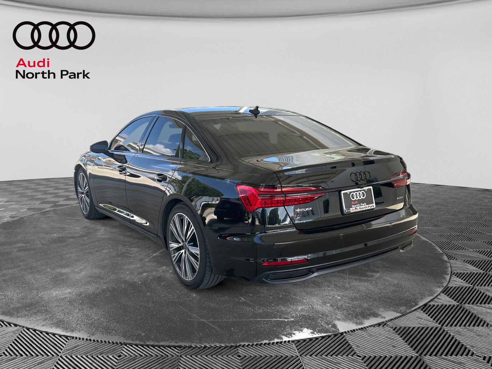Used 2023 Audi A6 Premium Plus w/ Premium Plus Package AWD/4WD image 3