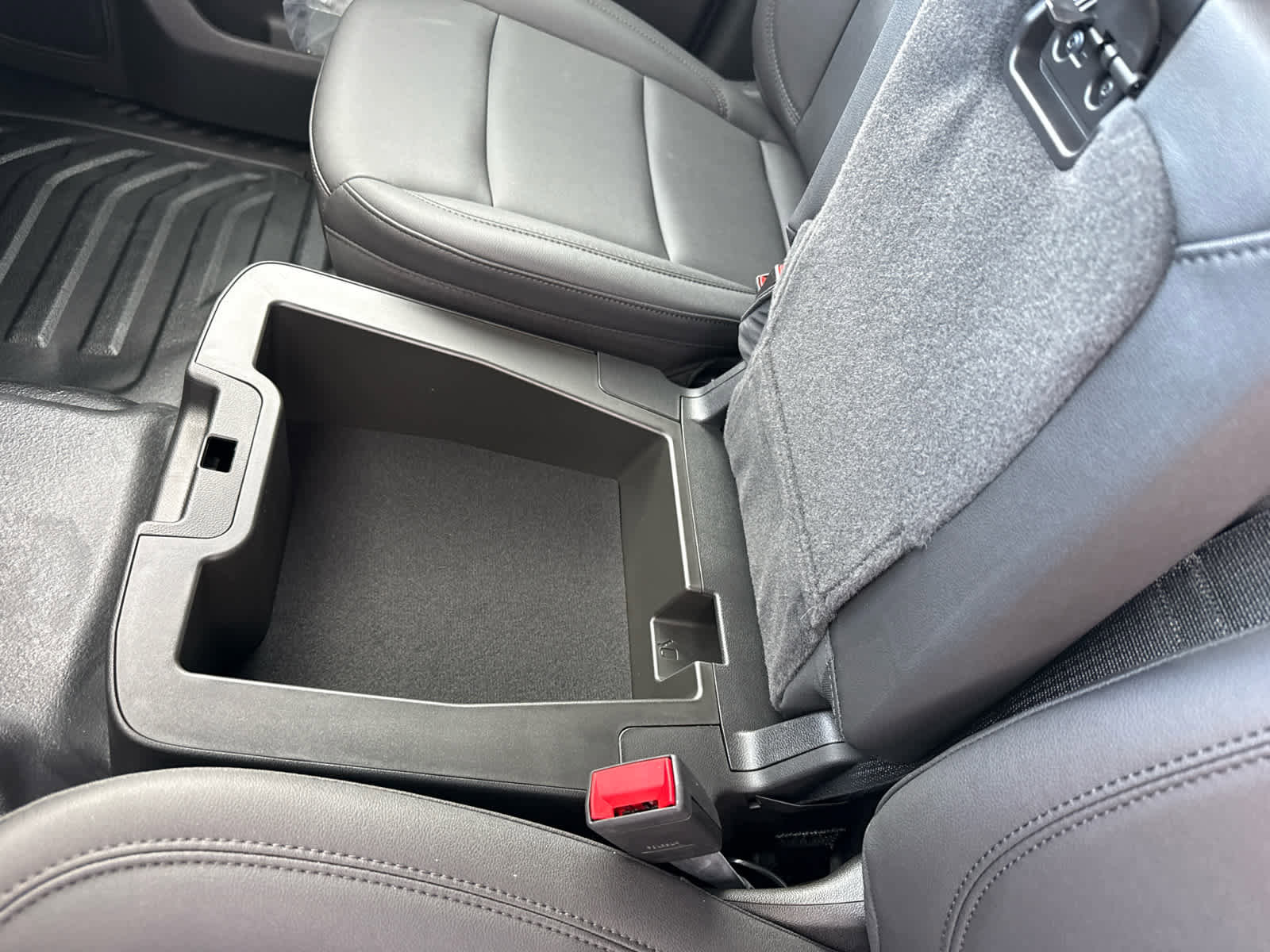 New 2025 GMC Sierra 2500 Pro w/ Convenience Package image 27