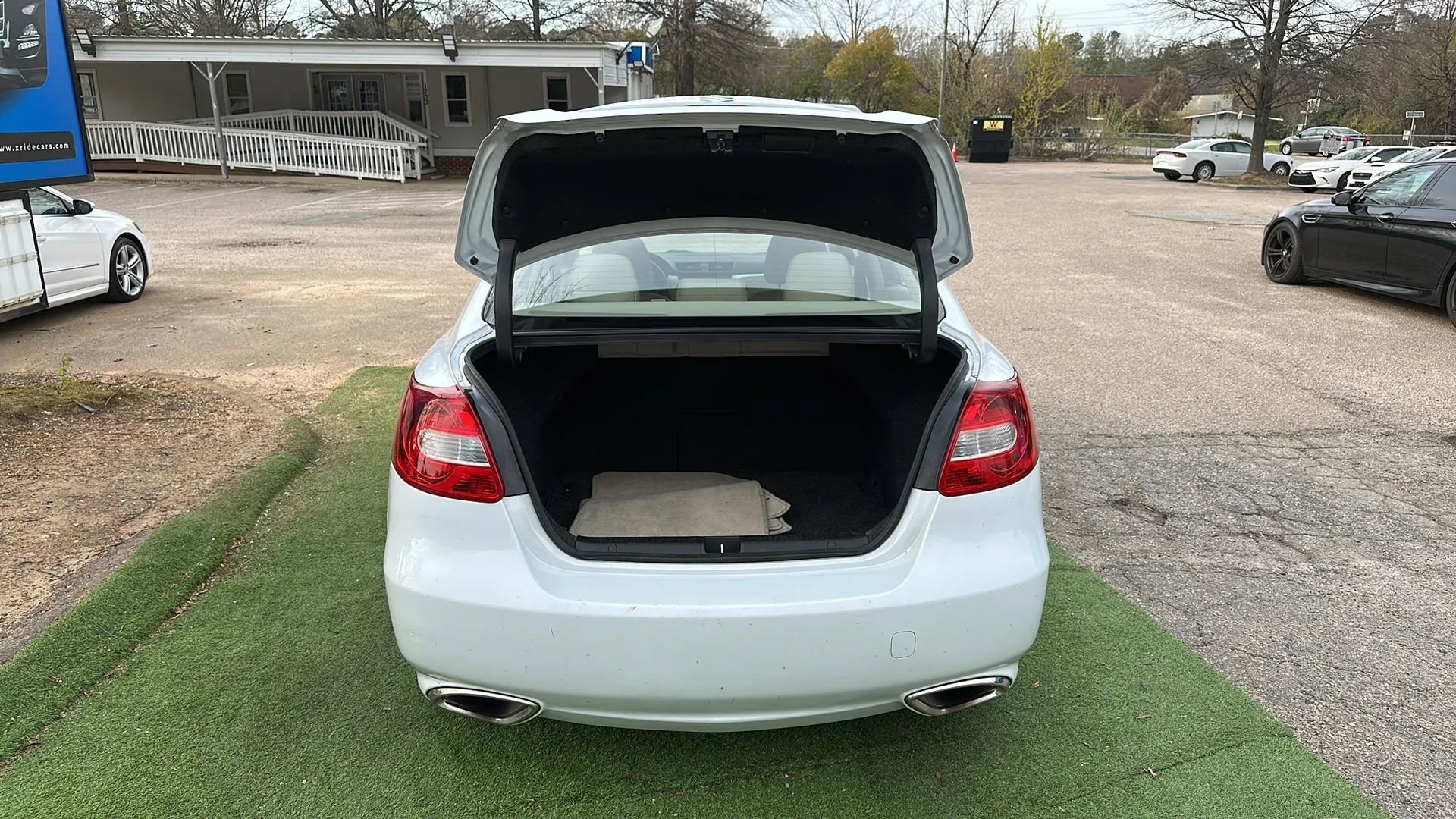 Used 2012 Suzuki Kizashi SE image 11