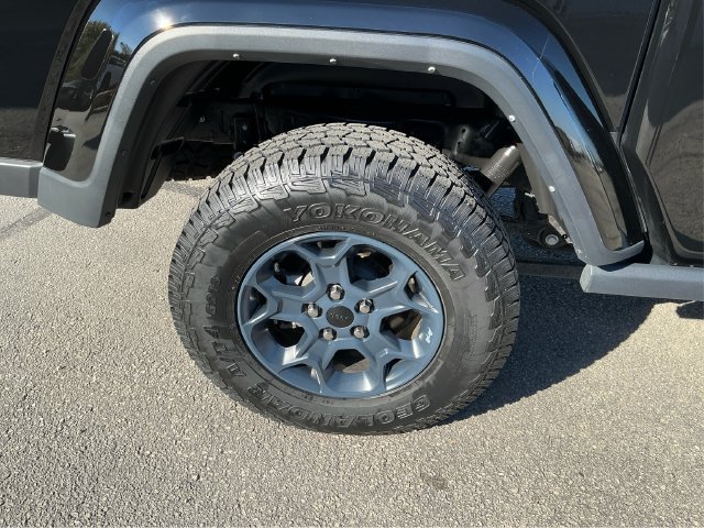 Used 2023 Jeep Gladiator Sport AWD/4WD image 18