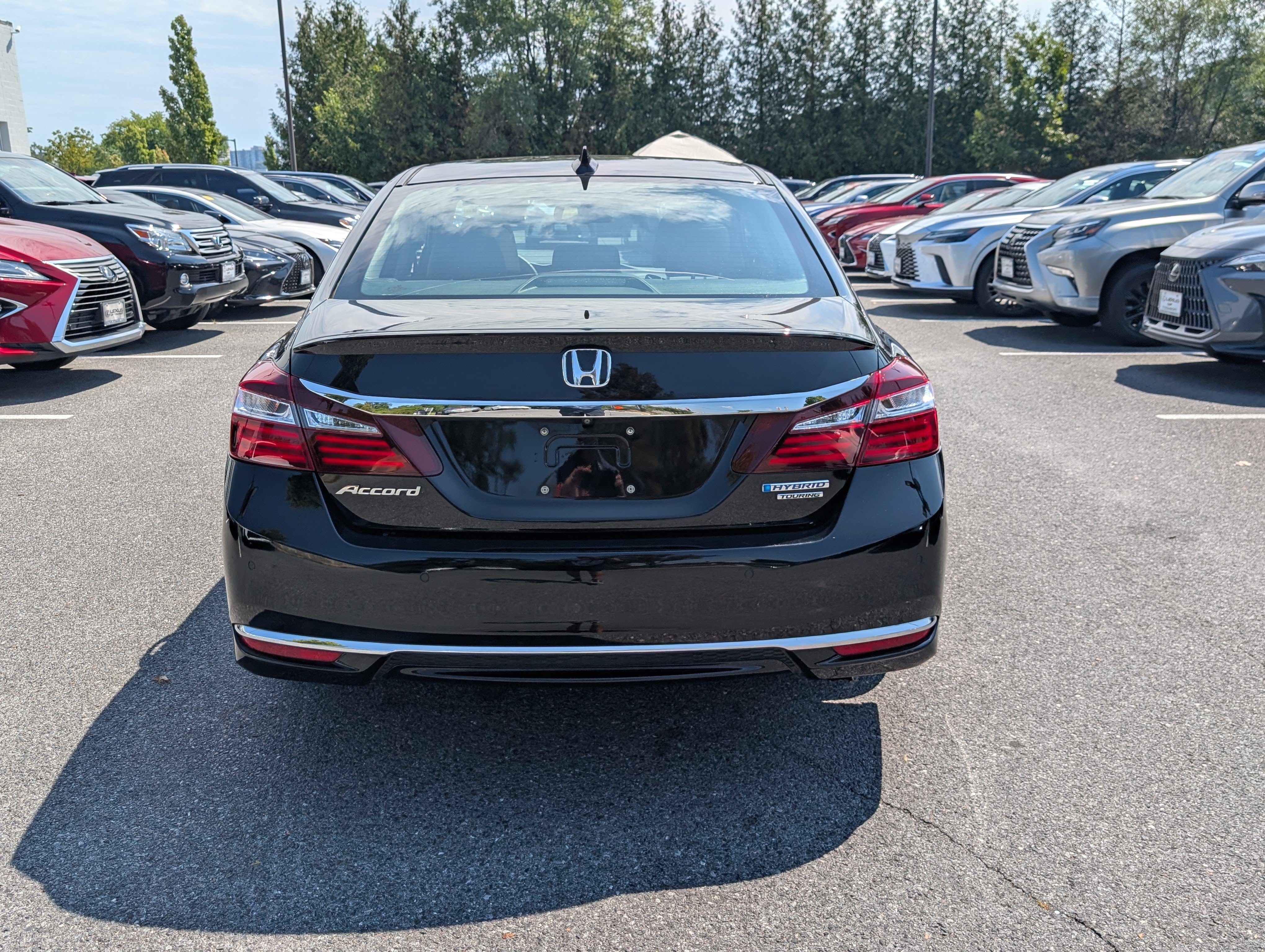 Used 2017 Honda Accord Touring image 4