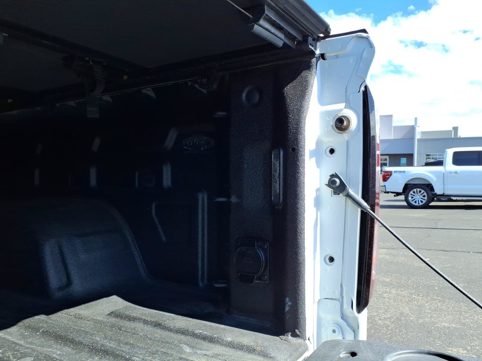 Used 2022 GMC Sierra 1500 Elevation w/ Max Trailering Package AWD/4WD image 16