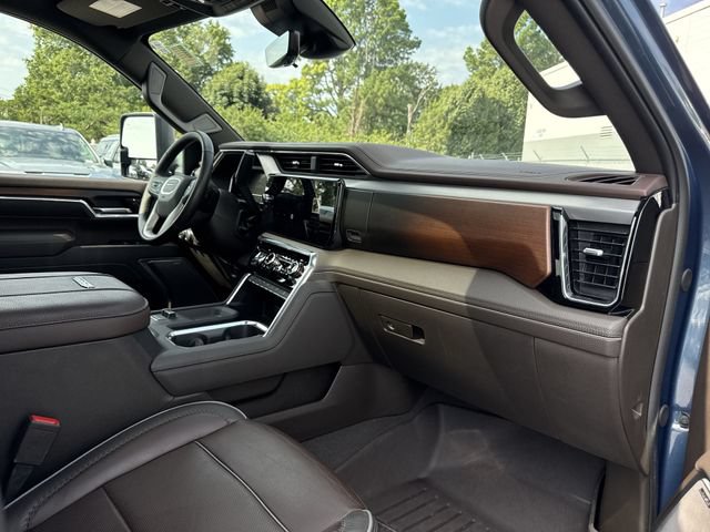 Used 2025 GMC Sierra 2500 Denali w/ Denali Reserve Package AWD/4WD image 30