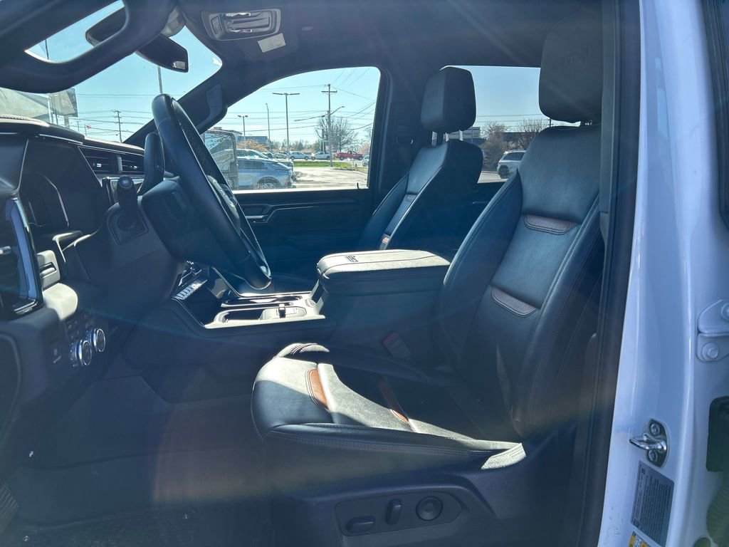 Certified 2025 GMC Sierra 2500 AT4 image 12