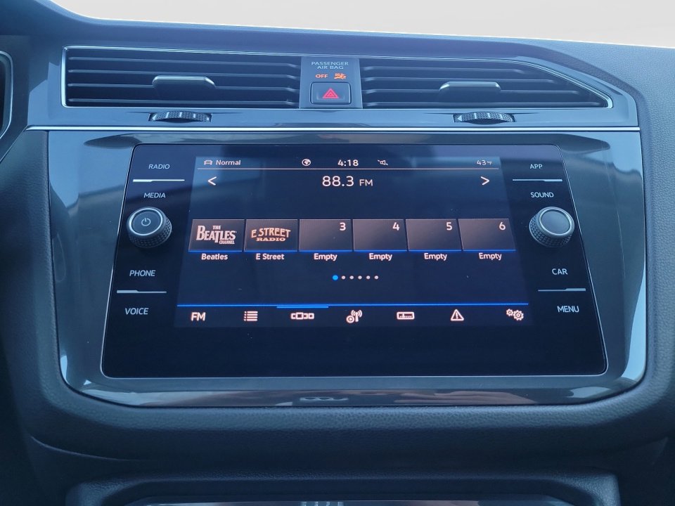 Certified 2022 Volkswagen Tiguan SE image 20