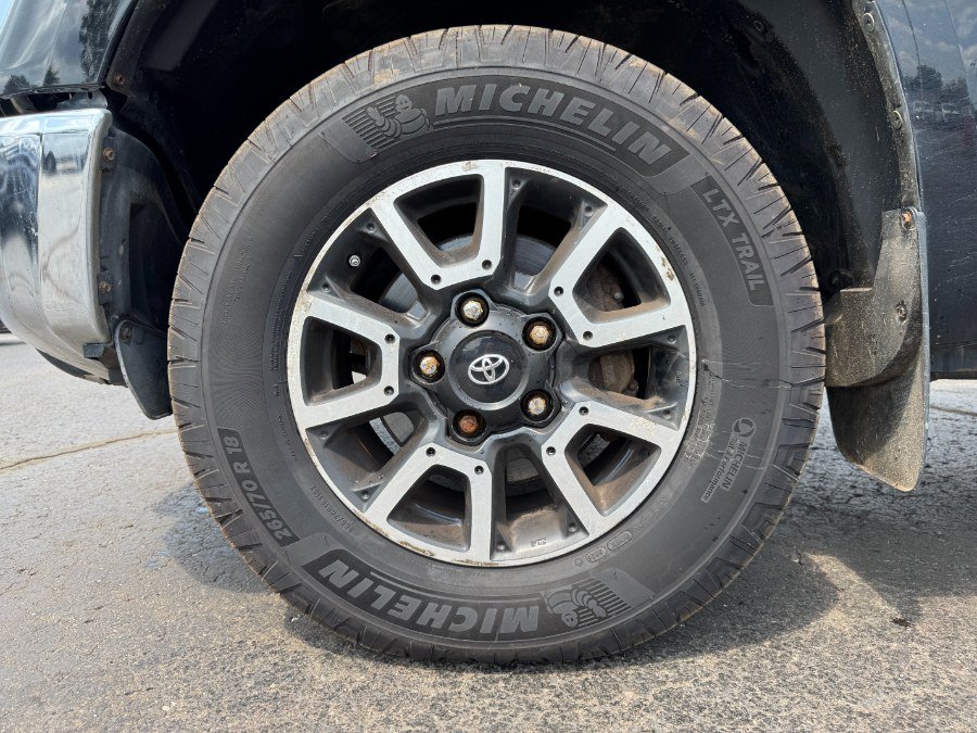 Used 2015 Toyota Tundra SR5 AWD/4WD image 13