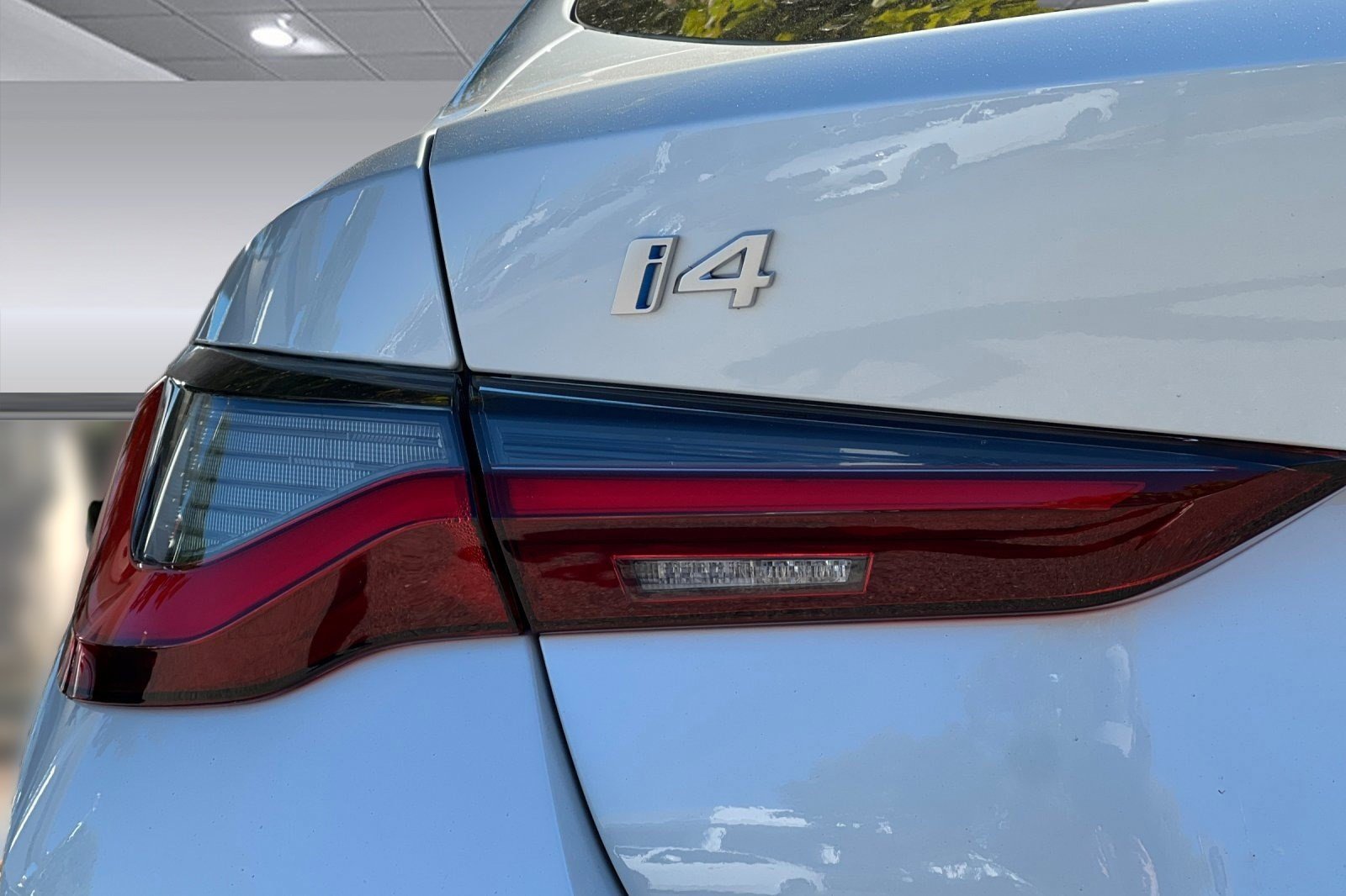 Used 2025 BMW i4 eDrive40 w/ Premium Package RWD image 12