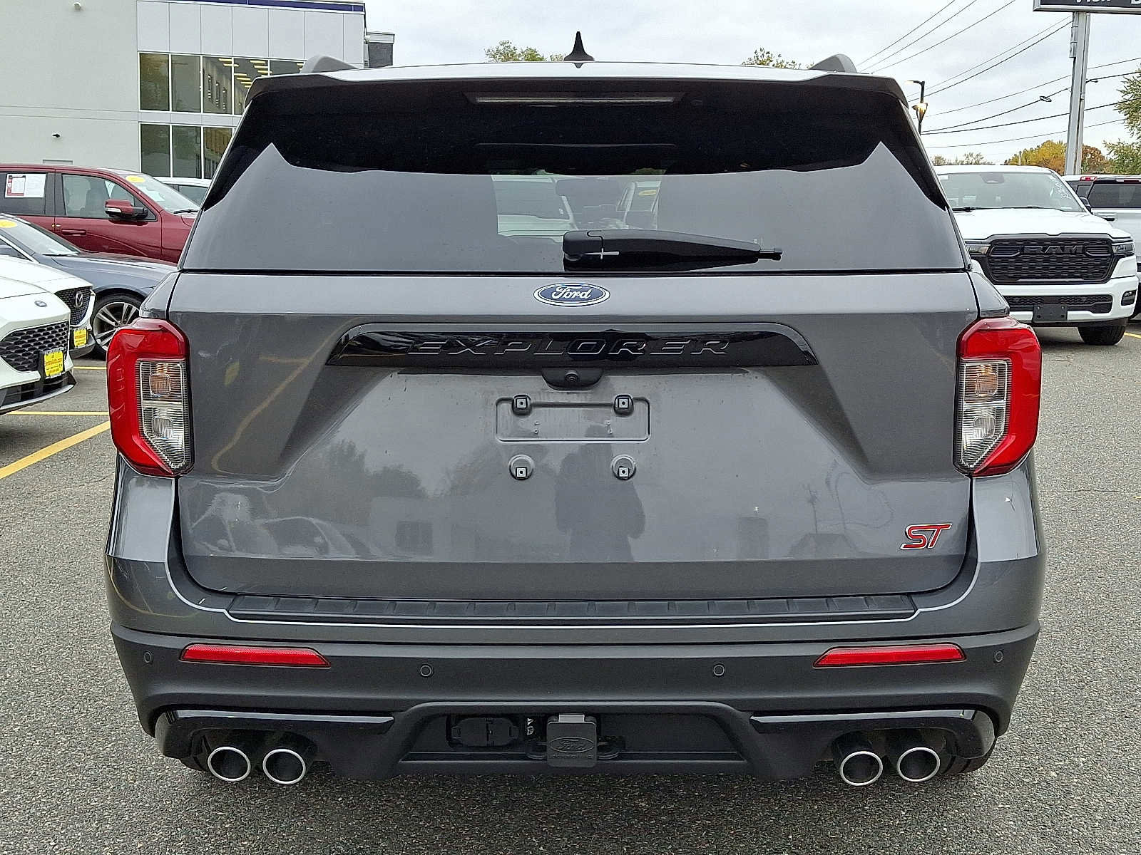 Used 2023 Ford Explorer ST w/ Equipment Group 401A image 5