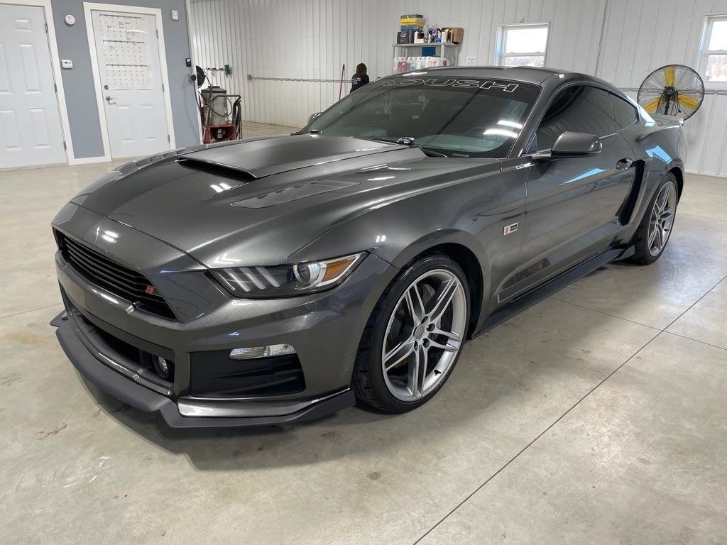 Used 2015 Ford Mustang GT Premium image 3