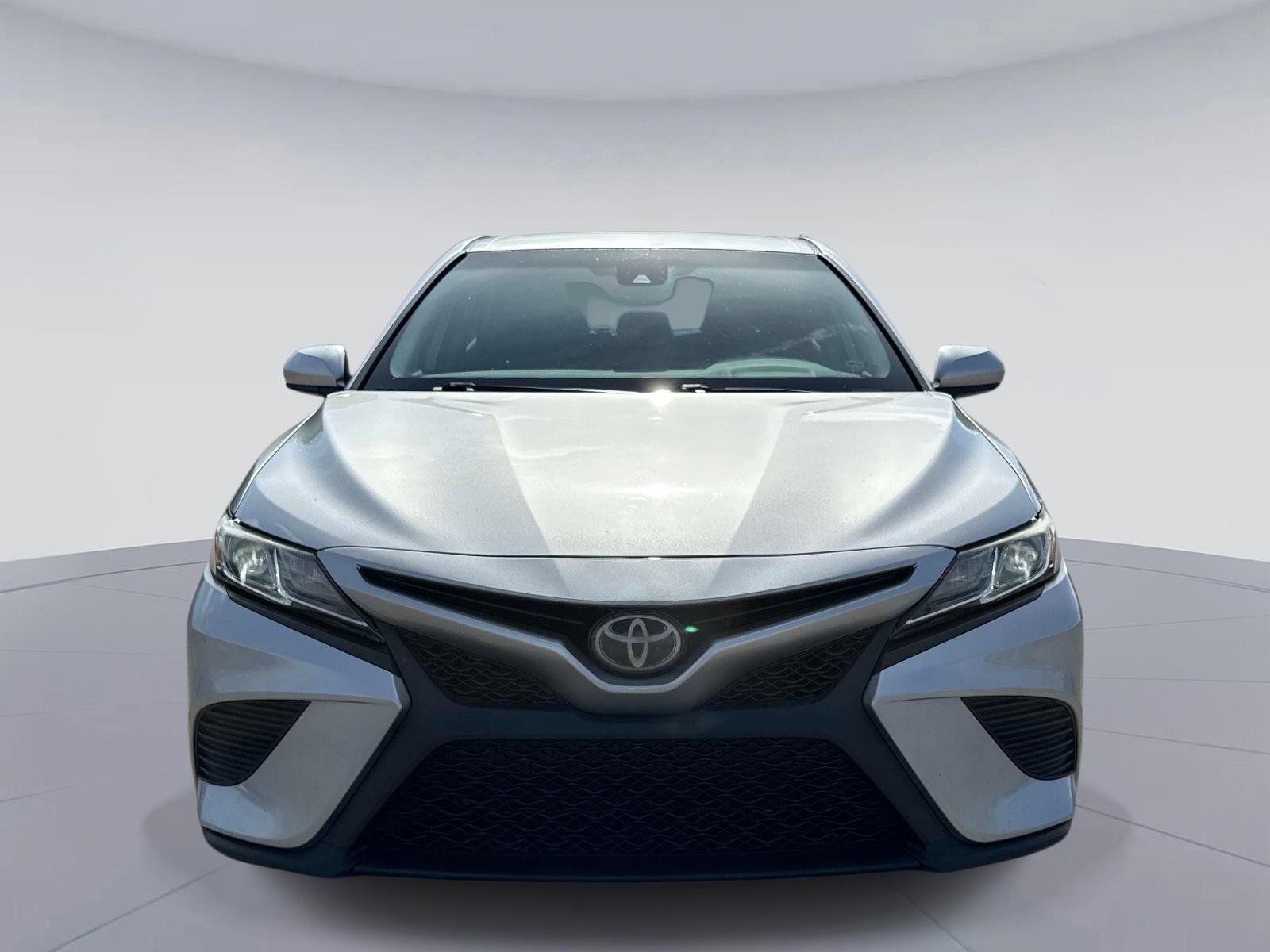 Used 2019 Toyota Camry SE image 9