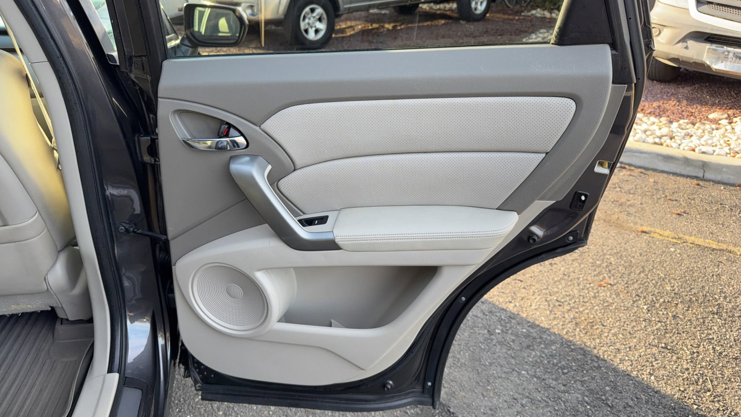 Used 2011 Acura RDX SH-AWD image 15