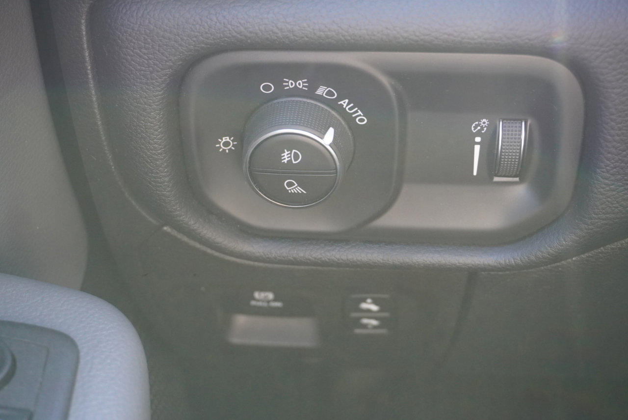 Used 2022 RAM 1500 Big Horn image 10