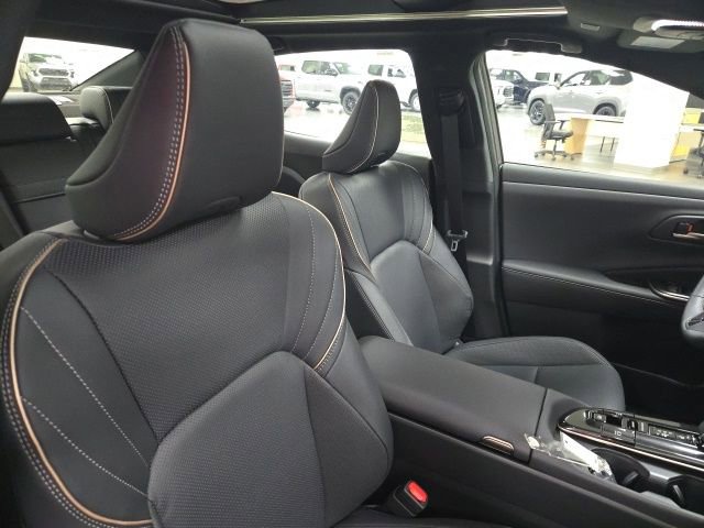 New 2026 Toyota Crown Platinum image 10