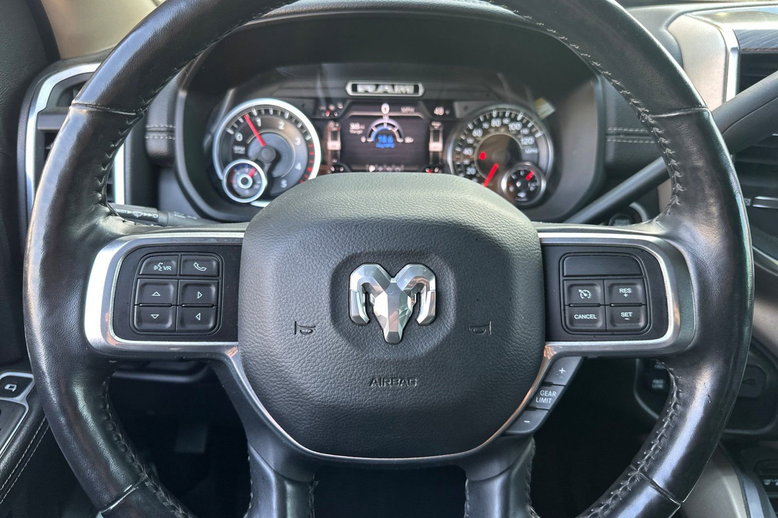 Used 2019 RAM 3500 Laramie image 21