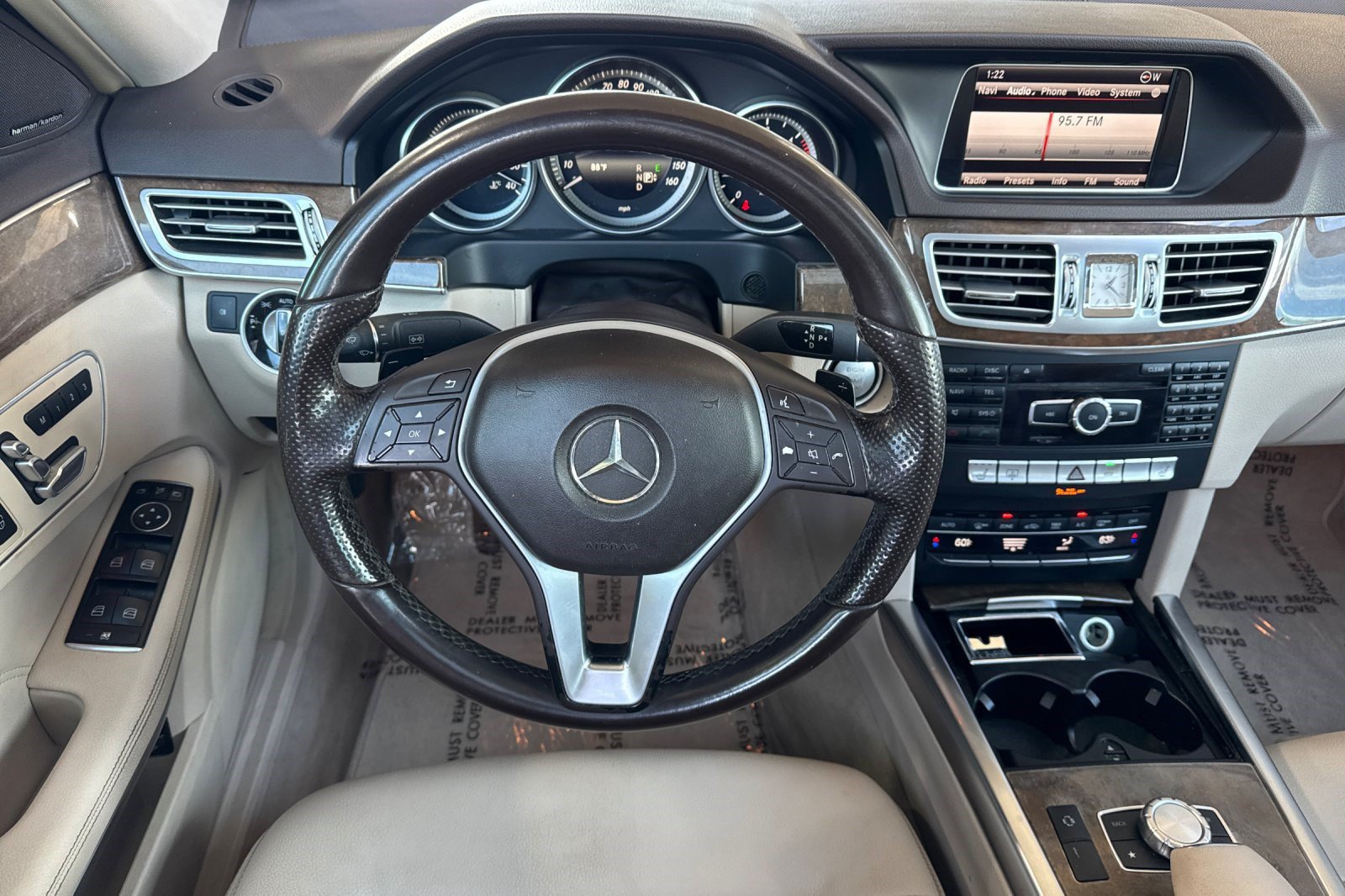 Used 2015 Mercedes-Benz E 250 BlueTEC 4MATIC Sedan image 31