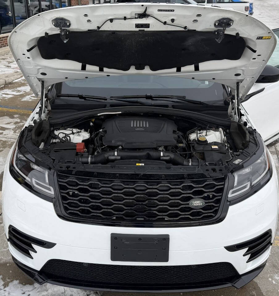 Used 2018 Land Rover Range Rover Velar R-Dynamic SE image 39