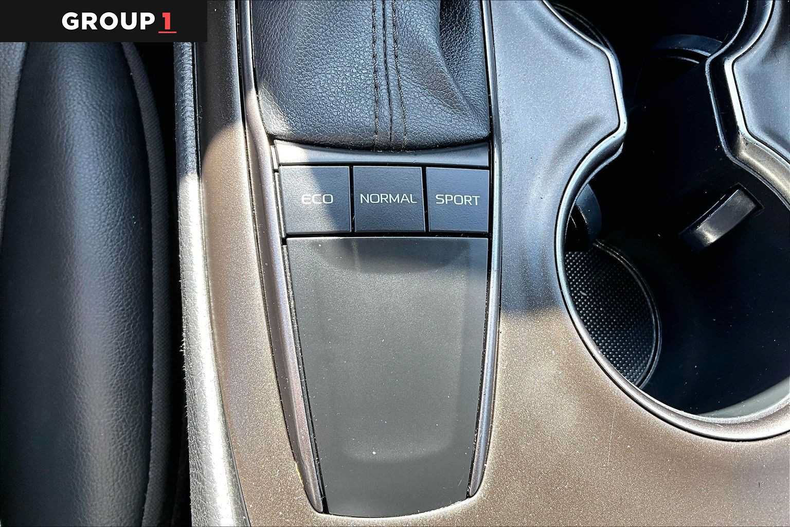 Used 2023 Toyota Camry SE w/ Blackout Package (TMS) FWD image 34