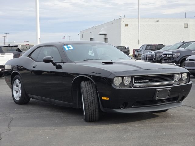Used 2013 Dodge Challenger SXT image 12