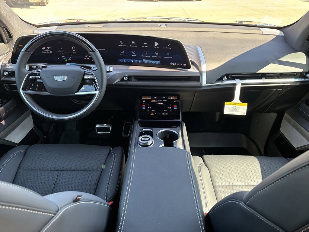 New 2027 Cadillac Vistiq Sport w/ LPO, Floor Liner Package AWD/4WD image 23