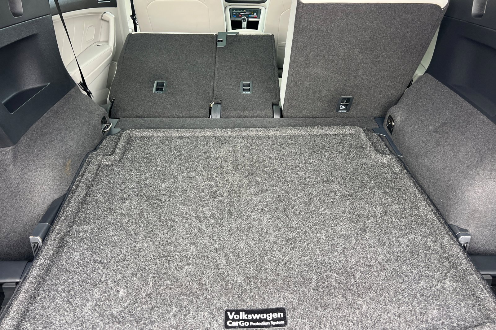 Used 2022 Volkswagen Tiguan SEL R-Line image 15