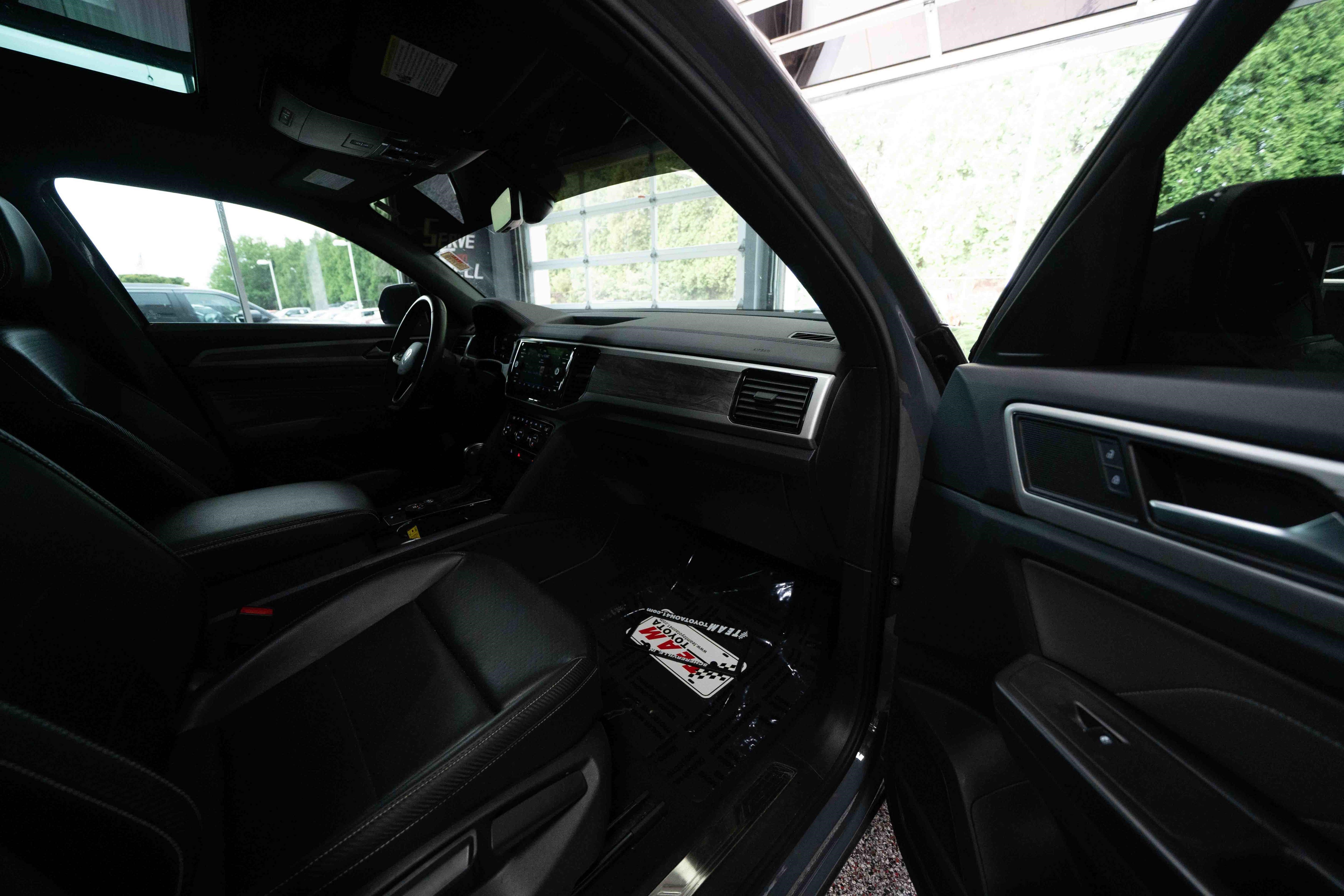 Used 2022 Volkswagen Atlas Cross Sport SE w/ Panoramic Sunroof Package AWD/4WD image 26