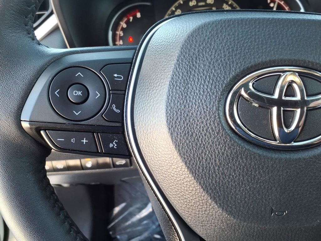 Certified 2023 Toyota RAV4 XLE w/ Convenience Package image 28