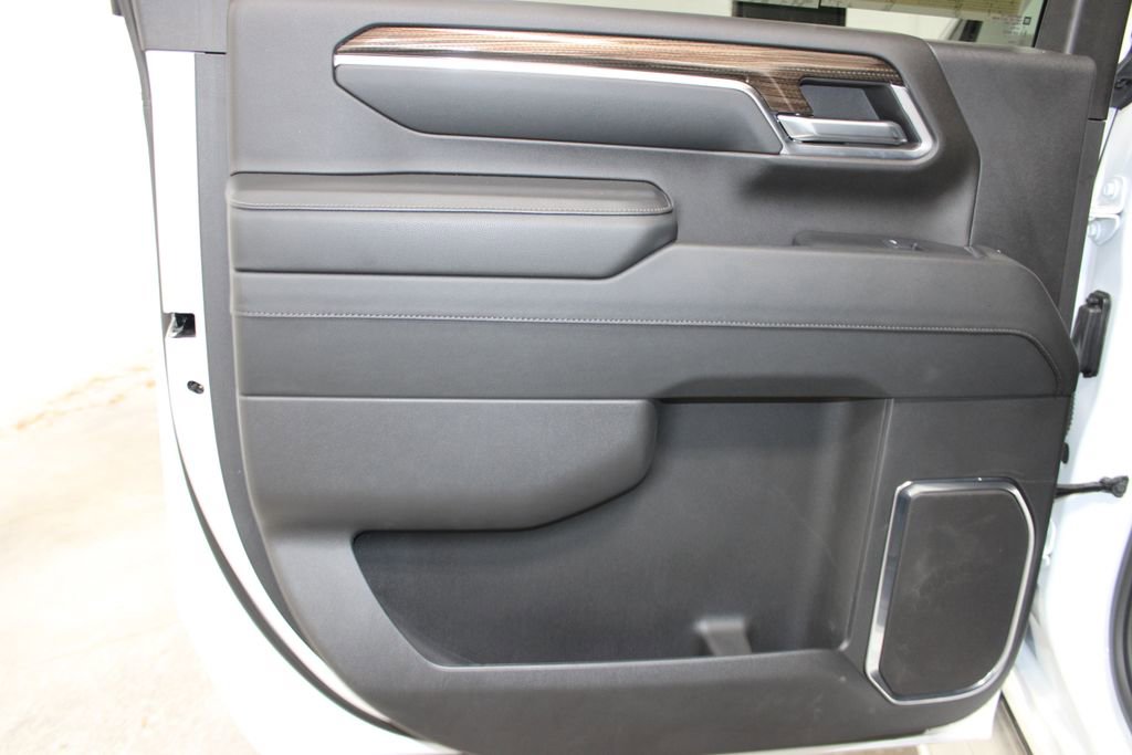 Used 2024 Chevrolet Silverado 3500 LT w/ Convenience Package image 29