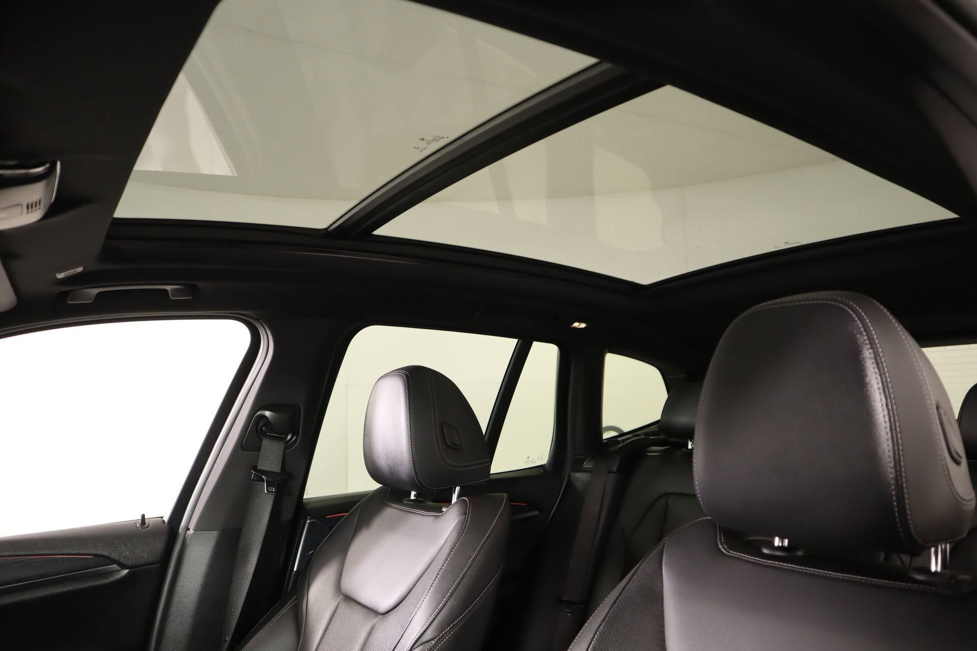 Used 2024 BMW X3 sDrive30i image 18