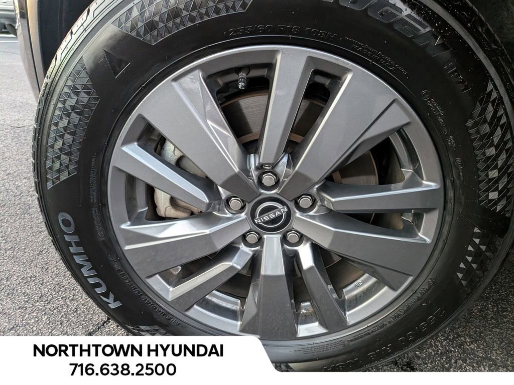 Used 2025 Nissan Pathfinder SV image 41