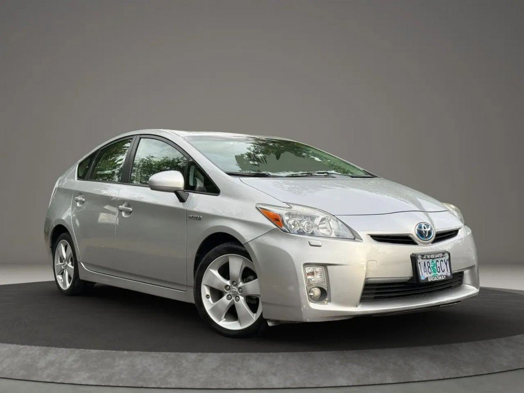 Used 2010 Toyota Prius Five FWD image 3