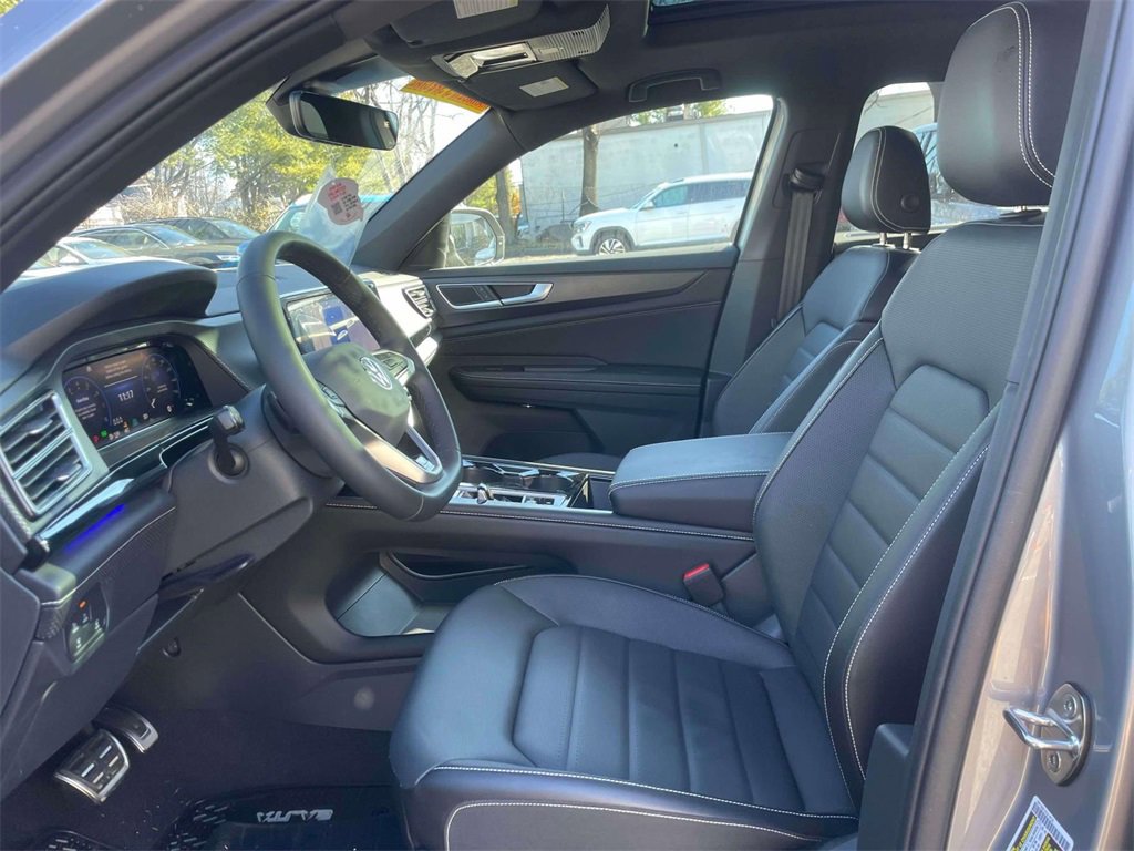 New 2024 Volkswagen Atlas Cross Sport SEL R-Line image 14