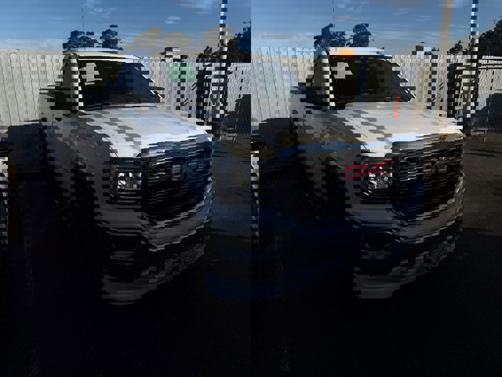 Used 2017 GMC Sierra 1500 2WD Regular Cab image 3