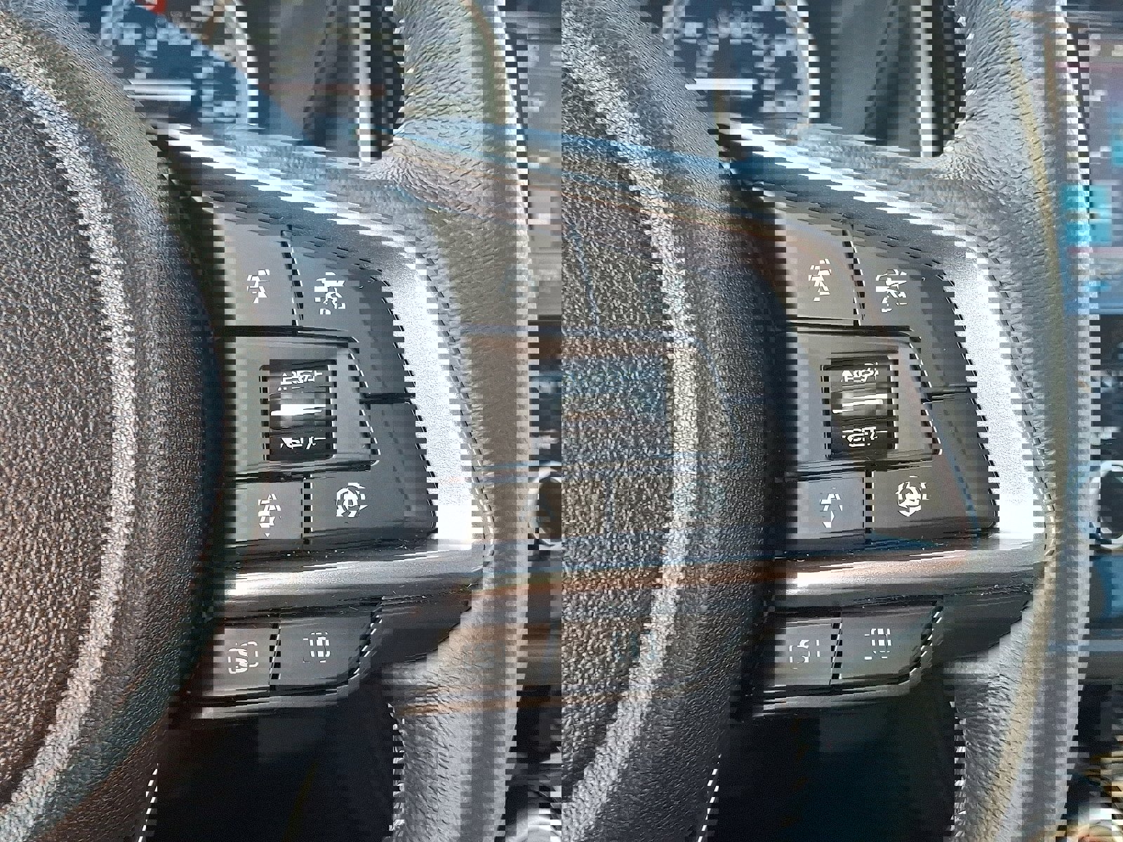 Used 2022 Subaru Forester Premium image 22