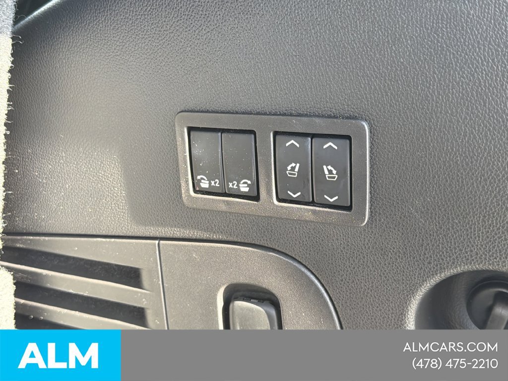 Used 2015 Cadillac Escalade Luxury RWD image 34