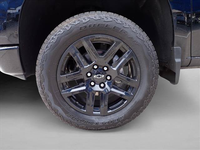 Used 2025 Chevrolet Silverado 1500 LT Trail Boss w/ Protection Package AWD/4WD image 7