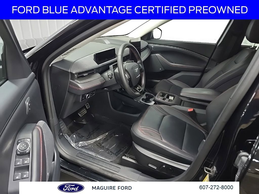 Used 2025 Ford Mustang Mach-E Premium w/ Sport Appearance Package AWD/4WD image 34