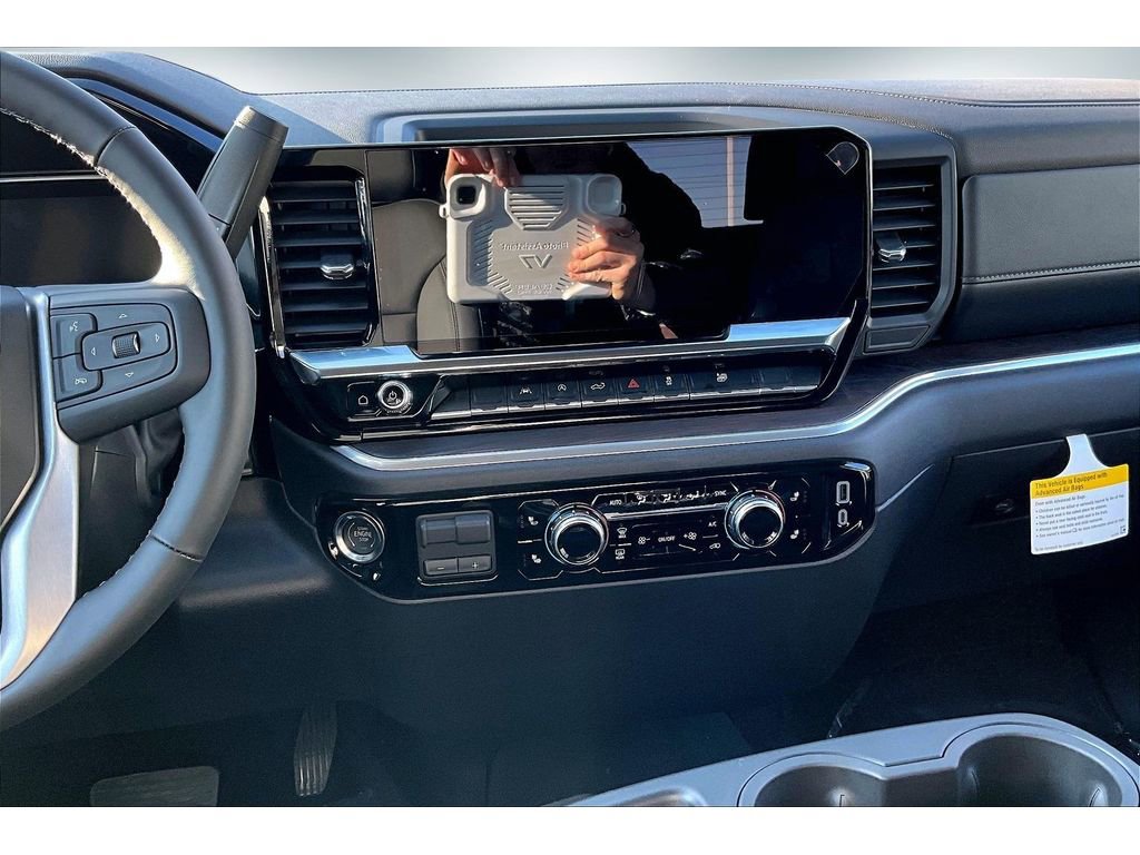 New 2026 GMC Sierra 1500 SLT image 6