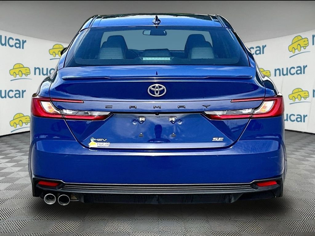 Used 2025 Toyota Camry SE FWD image 5