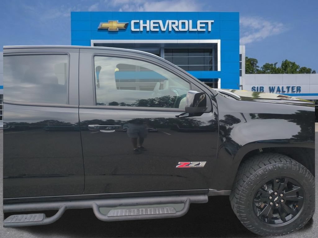 Used 2022 Chevrolet Colorado Z71 w/ Z71 Midnight Edition AWD/4WD image 32